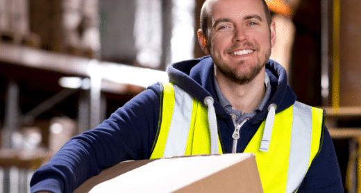 Employé d'un entrepôt logistique